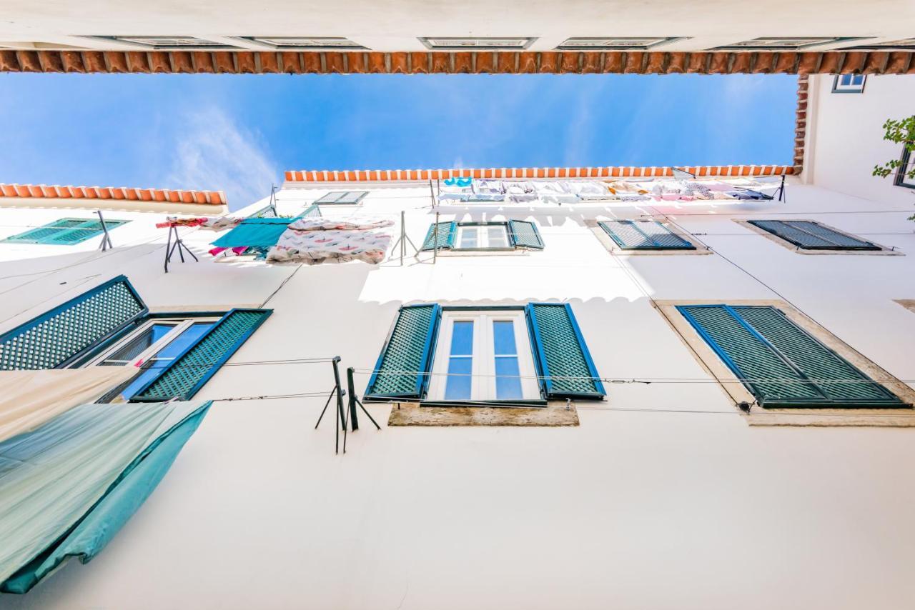 Romantic Alfama Getaway Lisbon Luaran gambar